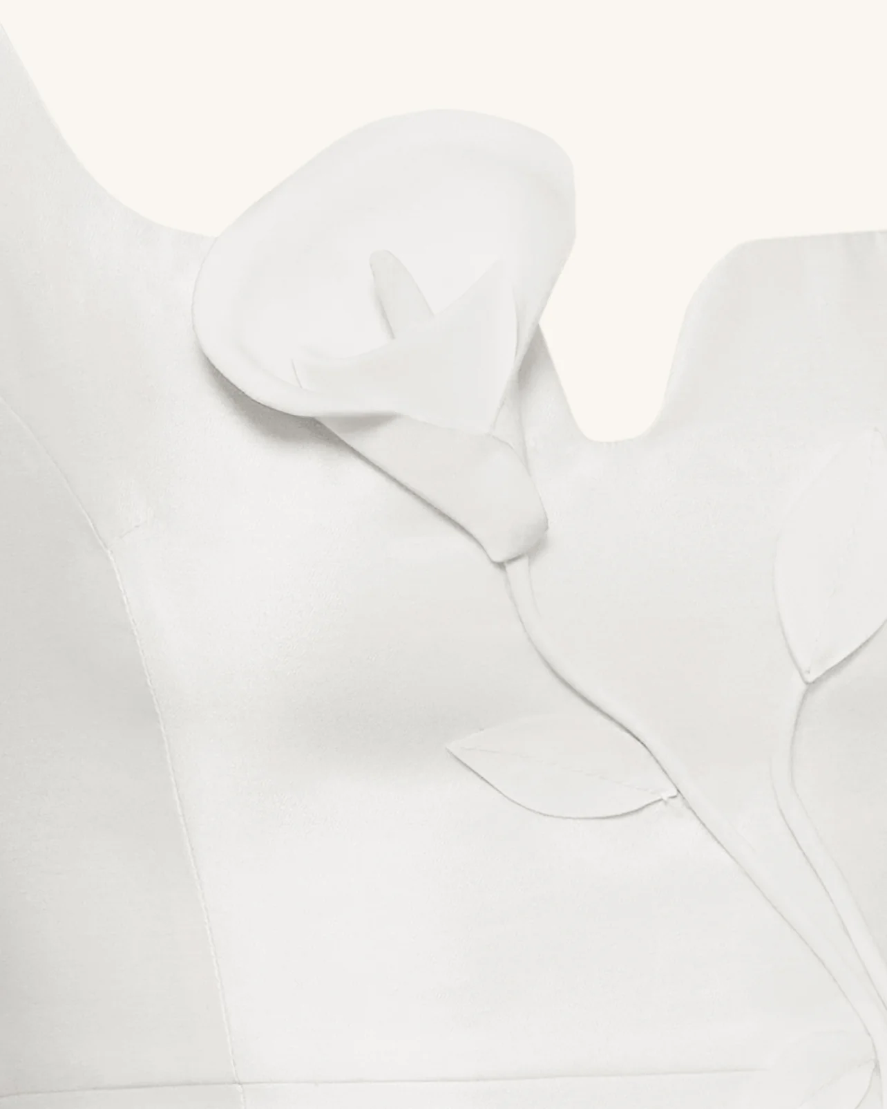 3D Vine-Appliqué Asymmetric Sweetheart Gown - White - Image 6