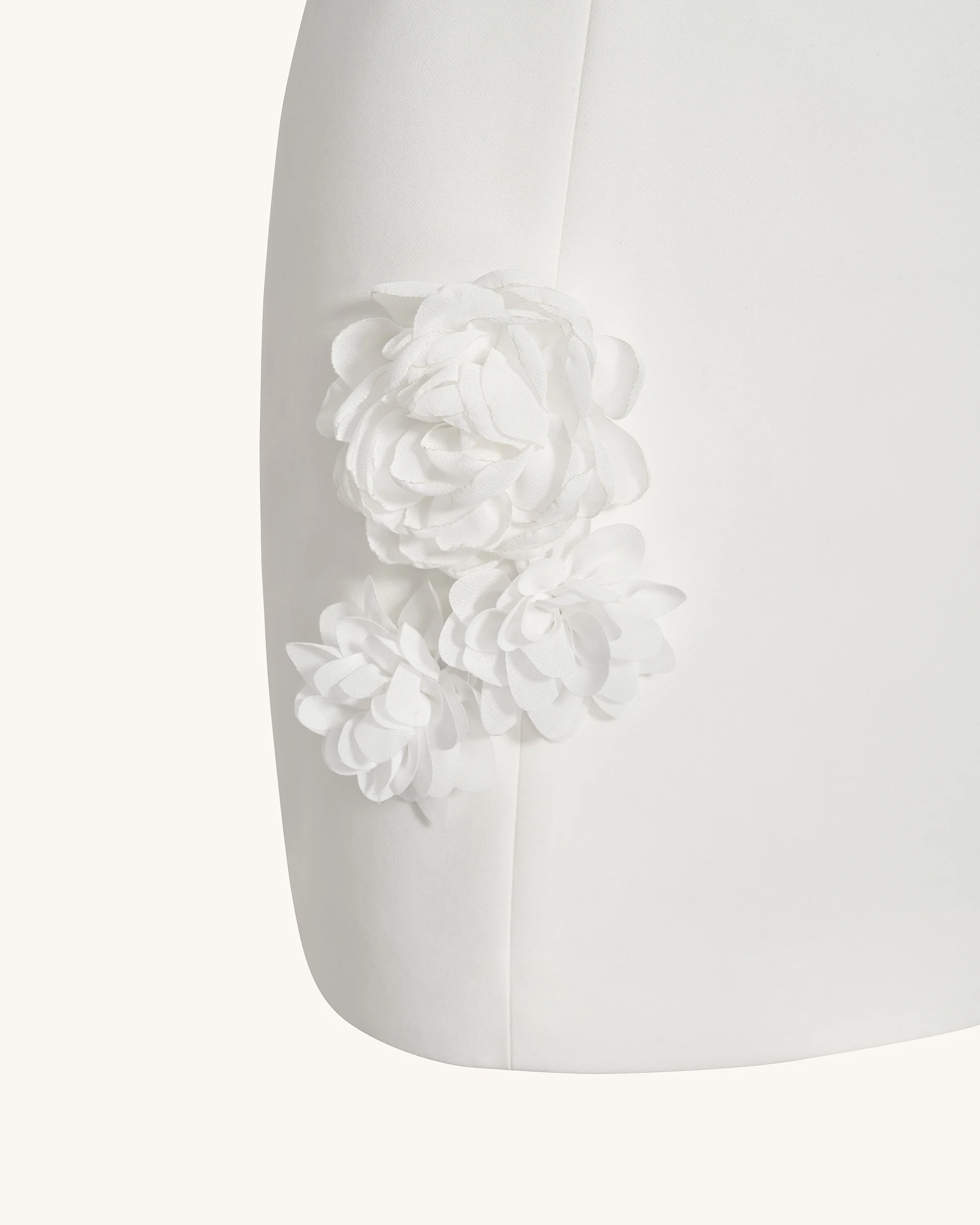 Floral Embrace Sleeveless Gown - White - Image 7