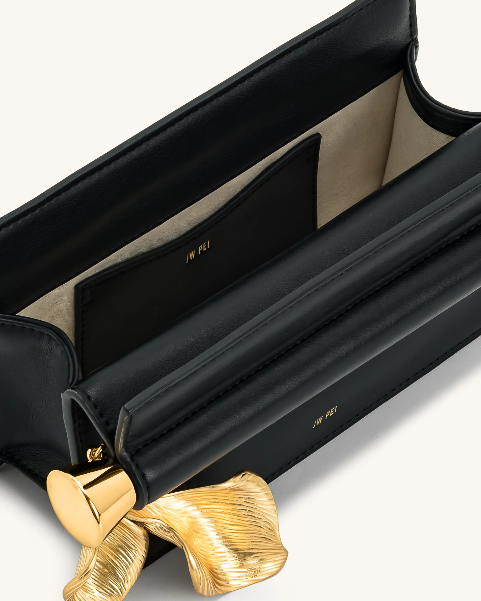Holly Metal Pendant Embellished Clutch - Black - Image 5